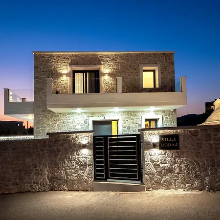 Hodaj Villa *